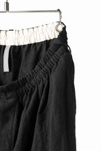 画像をギャラリービューアに読み込む, YUTA MATSUOKA easy darts pants / sofa linen (black)