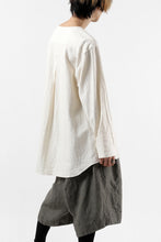 画像をギャラリービューアに読み込む, YUTA MATSUOKA round neck shirt / cotton silk nep viyella (white)