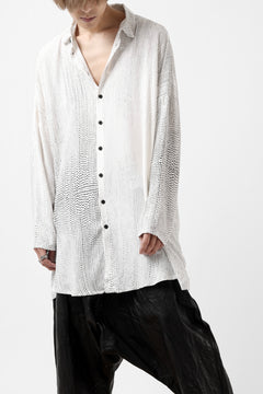 Load image into Gallery viewer, PAL OFFNER OVER SIZED SHIRT / VISCOSE (DOTS PRINT)