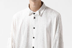 Load image into Gallery viewer, PAL OFFNER OVER SIZED SHIRT / VISCOSE (DOTS PRINT)
