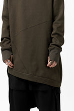 Load image into Gallery viewer, FIRST AID TO THE INJURED PRAGN SWEAT LONG TOPS / BRUSHED BACK TERRY (MOSS)