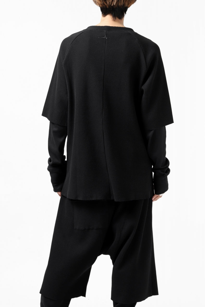 Load image into Gallery viewer, FIRST AID TO THE INJURED SJENSE LAYERED SLEEVE TOPS / WAFFEL + RIB JERSEY (BLACK)