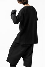 Load image into Gallery viewer, FIRST AID TO THE INJURED SJENSE LAYERED SLEEVE TOPS / WAFFEL + RIB JERSEY (BLACK)