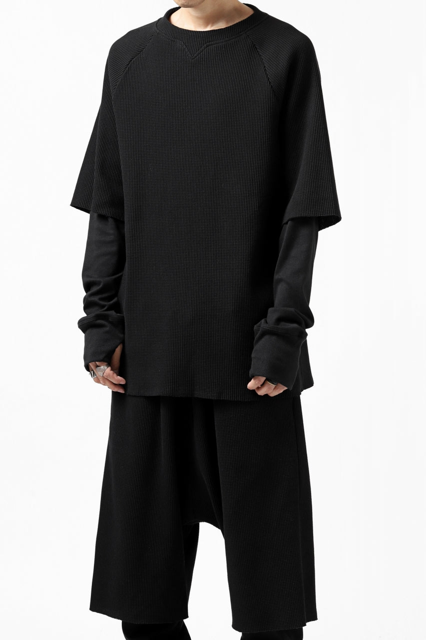 Load image into Gallery viewer, FIRST AID TO THE INJURED SJENSE LAYERED SLEEVE TOPS / WAFFEL + RIB JERSEY (BLACK)
