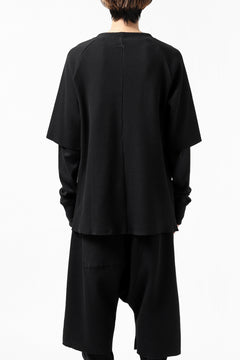 Load image into Gallery viewer, FIRST AID TO THE INJURED SJENSE LAYERED SLEEVE TOPS / WAFFEL + RIB JERSEY (BLACK)