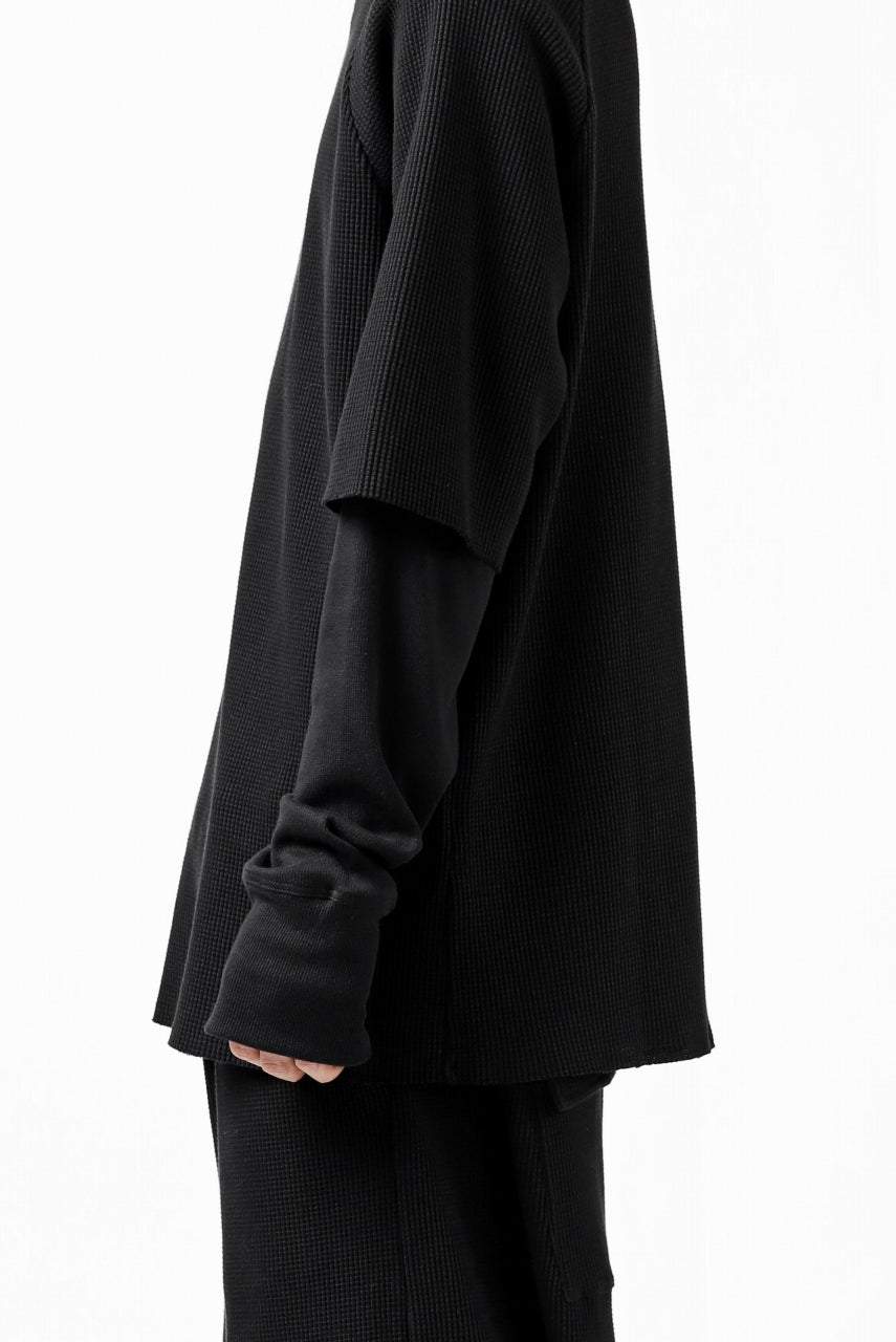 Load image into Gallery viewer, FIRST AID TO THE INJURED SJENSE LAYERED SLEEVE TOPS / WAFFEL + RIB JERSEY (BLACK)