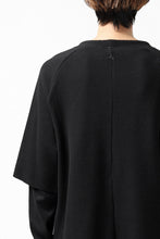Load image into Gallery viewer, FIRST AID TO THE INJURED SJENSE LAYERED SLEEVE TOPS / WAFFEL + RIB JERSEY (BLACK)