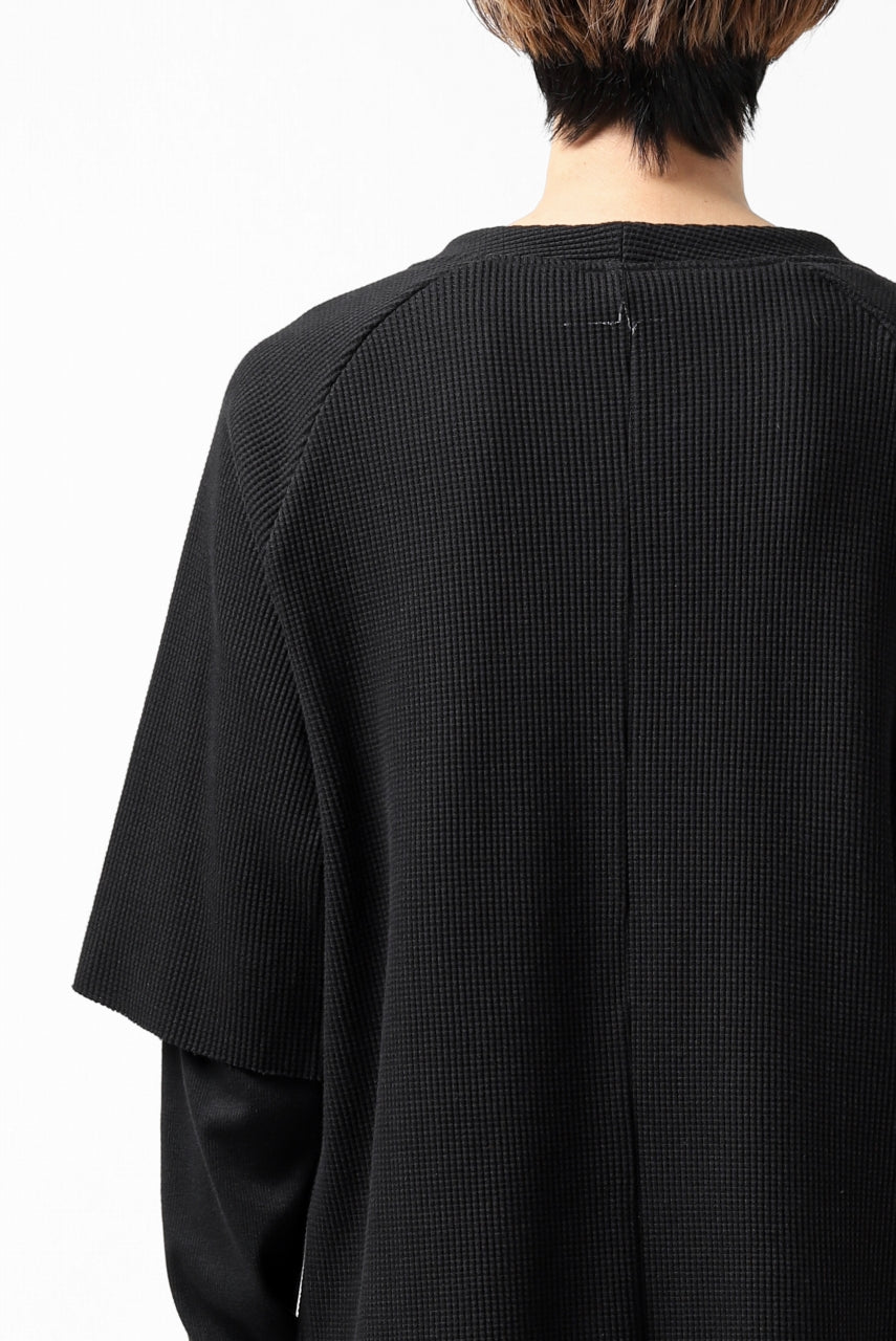 Load image into Gallery viewer, FIRST AID TO THE INJURED SJENSE LAYERED SLEEVE TOPS / WAFFEL + RIB JERSEY (BLACK)
