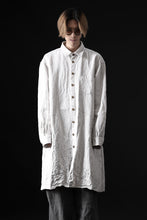 画像をギャラリービューアに読み込む, YUTA MATSUOKA shirt-coat / washed cotton linen stripe (off white)