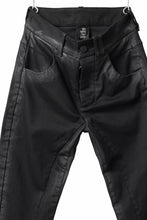Load image into Gallery viewer, thomkrom SKINNY TROUSERS with CONTRAST SCAR STITCH / STRETCH DENIM (BLACK COATED)