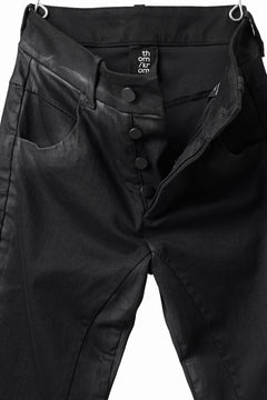 Load image into Gallery viewer, thomkrom SKINNY TROUSERS with CONTRAST SCAR STITCH / STRETCH DENIM (BLACK COATED)