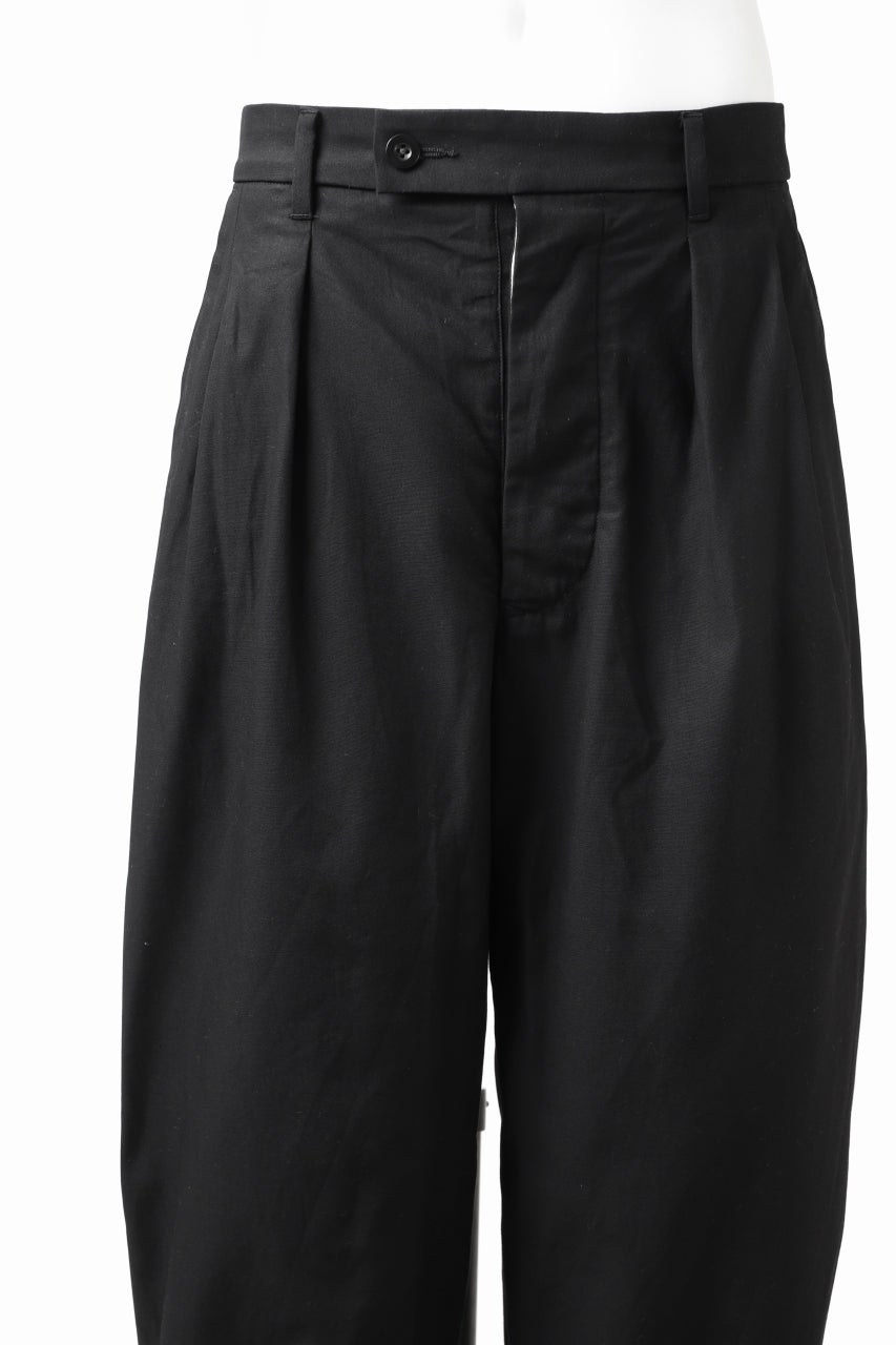 画像をギャラリービューアに読み込む, KLASICA GOSSE 2 TUCKED TROUSERS / DRY BACK TWILL (BLACK)