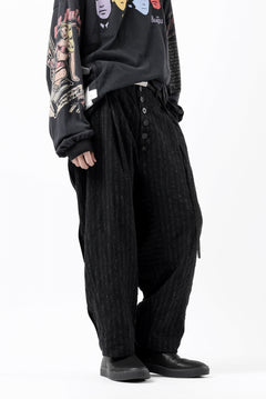 画像をギャラリービューアに読み込む, KLASICA SABRON CONSTRUCTED TROUSERS / LIGHT WEIGHT BLUR STRIPES (INK BLACK)