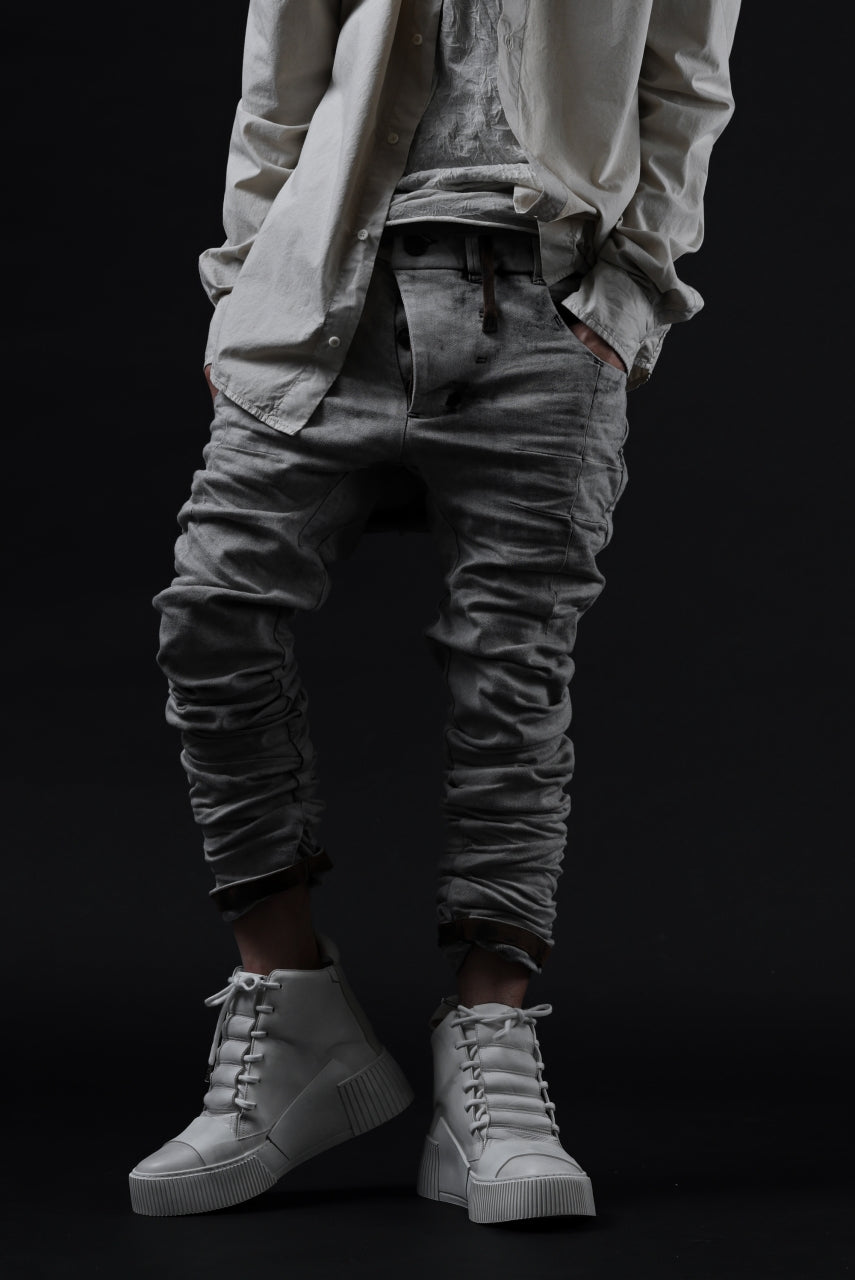 画像をギャラリービューアに読み込む, BORIS BIDJAN SABERI TIGHT FIT PANTS / ACID DYED & BODY MOLDED "P13.TF-F1603K" (PUNK GREY)