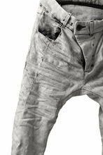 画像をギャラリービューアに読み込む, BORIS BIDJAN SABERI TIGHT FIT PANTS / ACID DYED & BODY MOLDED "P13.TF-F1603K" (PUNK GREY)