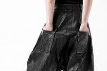 画像をギャラリービューアに読み込む, PAL OFFNER HANG LOOSE TROUSERS / LAMB LEATHER (BLACK)