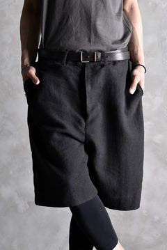 Load image into Gallery viewer, blackcrow linen-cotton woven short trousers (BLACK)