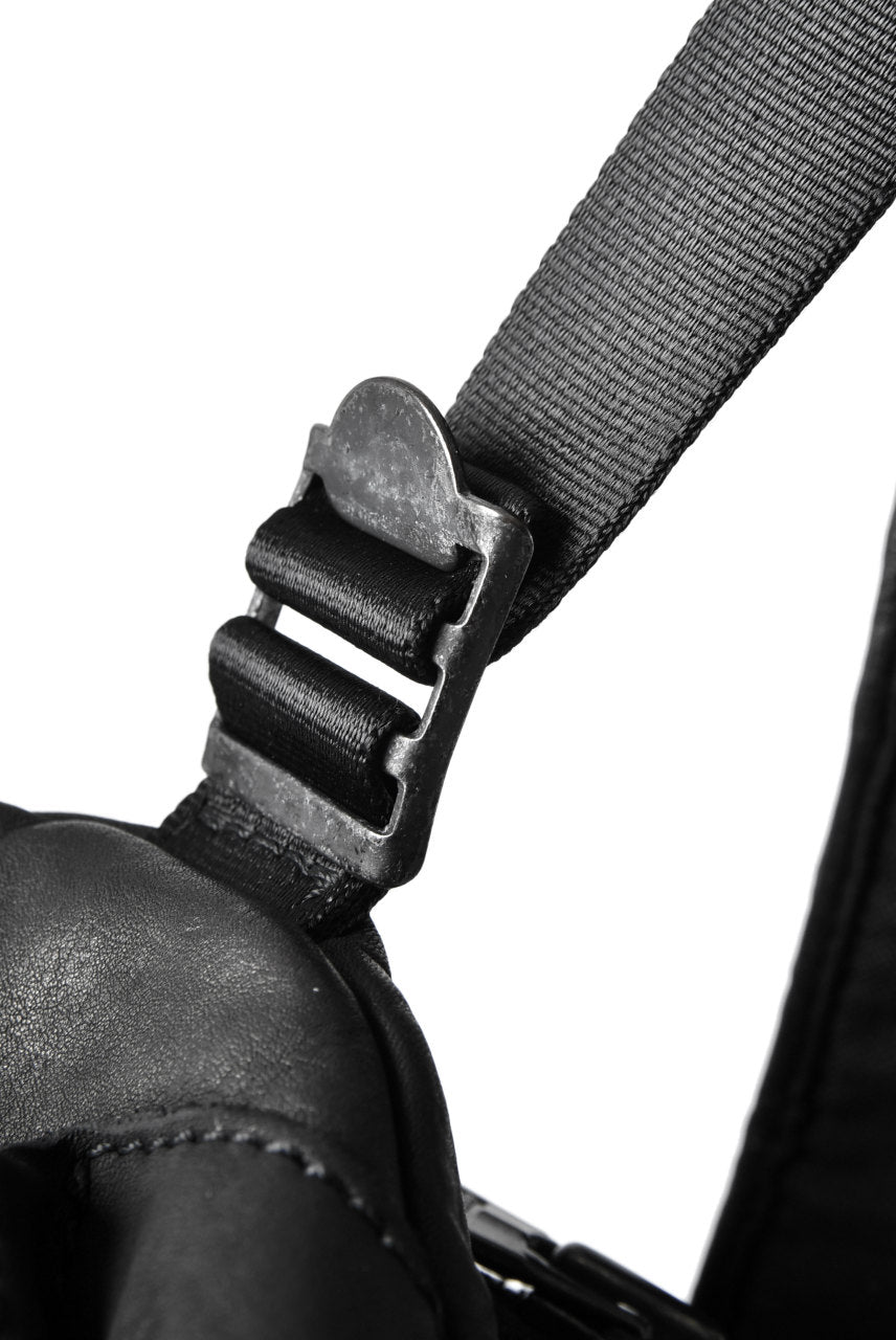 Load image into Gallery viewer, ISAMU KATAYAMA BACKLASH 3WAY FORMED BAG / Italy Shoulder+JP-Tanned Steer