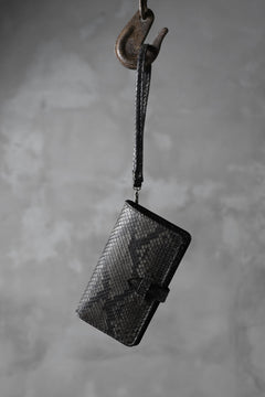 画像をギャラリービューアに読み込む, ISAMU KATAYAMA BACKLASH SMART PHONE CASE/PURSE (SUMI DYED PYTHON)