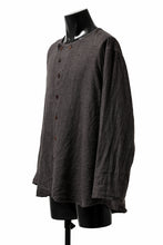 画像をギャラリービューアに読み込む, YUTA MATSUOKA exclusive round neck shirt / brushed linen canvas (brown)