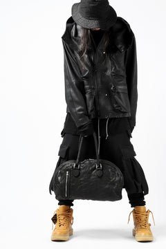 Load image into Gallery viewer, ISAMU KATAYAMA BACKLASH GYM BAG / Italy Shoulder + Steer OBJECT DYED (BLACK)