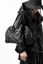 Load image into Gallery viewer, ISAMU KATAYAMA BACKLASH GYM BAG / Italy Shoulder + Steer OBJECT DYED (BLACK)