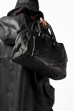 Load image into Gallery viewer, ISAMU KATAYAMA BACKLASH GYM BAG / Italy Shoulder + Steer OBJECT DYED (BLACK)