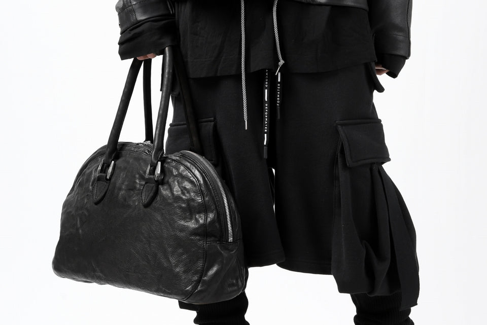 Load image into Gallery viewer, ISAMU KATAYAMA BACKLASH GYM BAG / Italy Shoulder + Steer OBJECT DYED (BLACK)