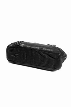 Load image into Gallery viewer, ISAMU KATAYAMA BACKLASH GYM BAG / Italy Shoulder + Steer OBJECT DYED (BLACK)