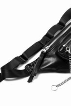 画像をギャラリービューアに読み込む, ISAMU KATAYAMA BACKLASH SMART SHOULDER BAG / WAXY HORSE (BLACK)