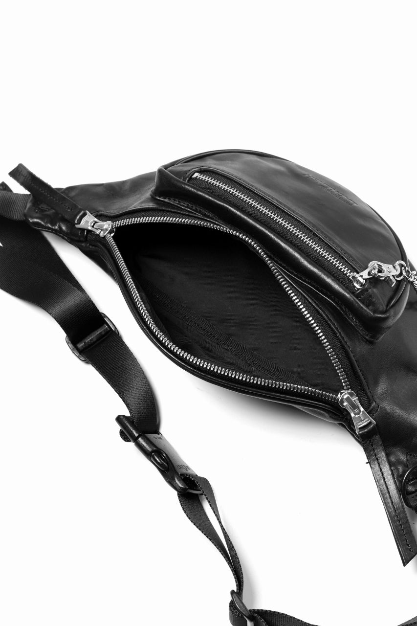 画像をギャラリービューアに読み込む, ISAMU KATAYAMA BACKLASH SMART SHOULDER BAG / WAXY HORSE (BLACK)