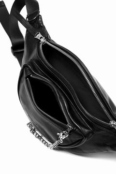 画像をギャラリービューアに読み込む, ISAMU KATAYAMA BACKLASH SMART SHOULDER BAG / WAXY HORSE (BLACK)