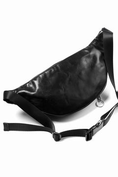画像をギャラリービューアに読み込む, ISAMU KATAYAMA BACKLASH SMART SHOULDER BAG / WAXY HORSE (BLACK)
