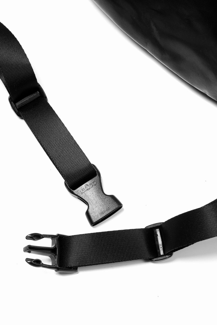 画像をギャラリービューアに読み込む, ISAMU KATAYAMA BACKLASH SMART SHOULDER BAG / WAXY HORSE (BLACK)