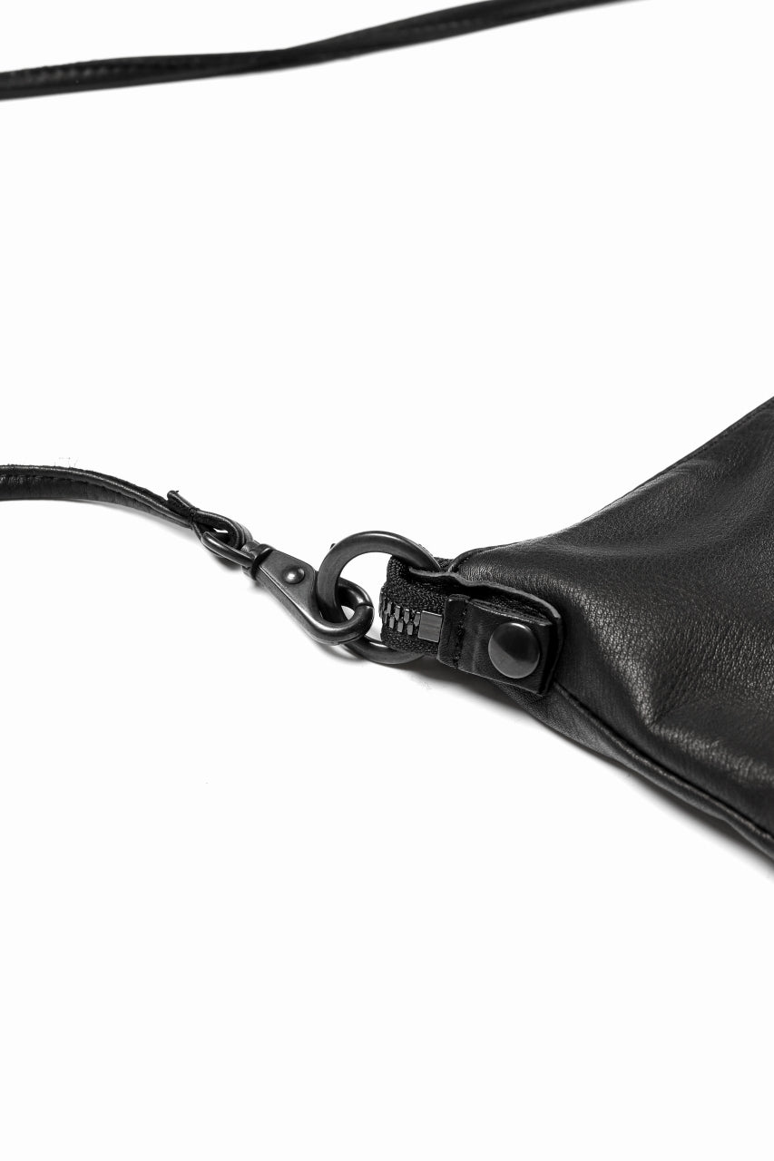 画像をギャラリービューアに読み込む, ISAMU KATAYAMA BACKLASH PORTABLE BAG / WASHABLE STEER (BLACK)