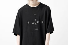 画像をギャラリービューアに読み込む, FACETASM CROSS LOGO PRINT BIG TEE (BLACK)