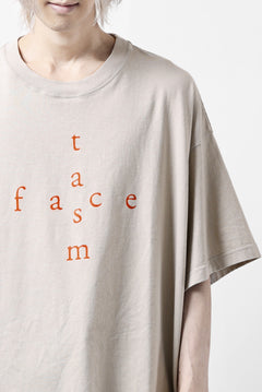 画像をギャラリービューアに読み込む, FACETASM CROSS LOGO PRINT BIG TEE (SAND BEIGE)