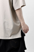 画像をギャラリービューアに読み込む, FACETASM CROSS LOGO PRINT BIG TEE (SAND BEIGE)