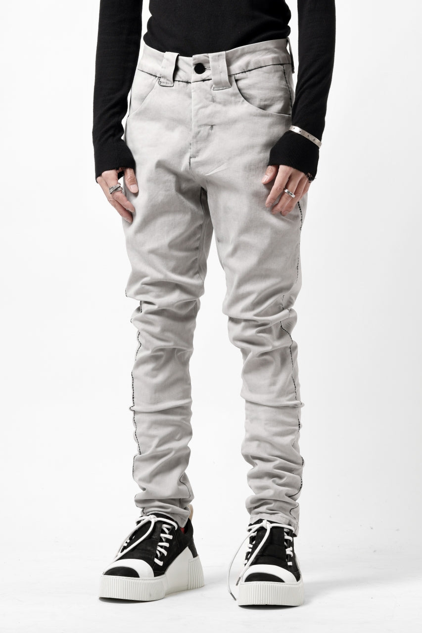 Load image into Gallery viewer, thom/krom SCAR-STITICHING DENIM PANTS / ACID BLEACH (CEMENT)