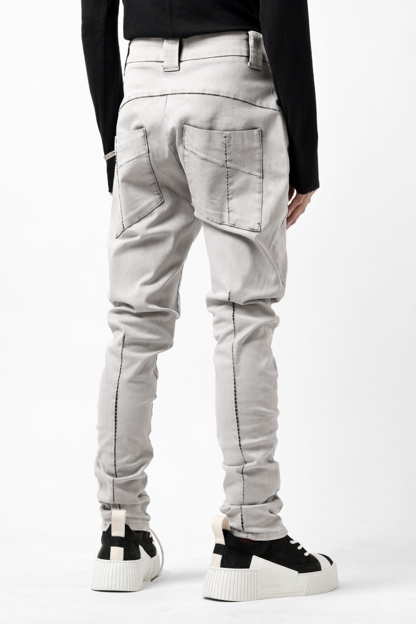 Load image into Gallery viewer, thom/krom SCAR-STITICHING DENIM PANTS / ACID BLEACH (CEMENT)