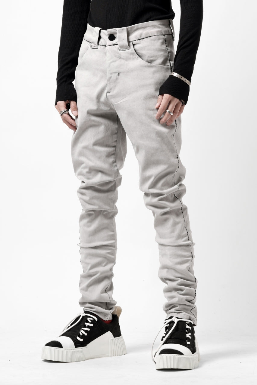 Load image into Gallery viewer, thom/krom SCAR-STITICHING DENIM PANTS / ACID BLEACH (CEMENT)
