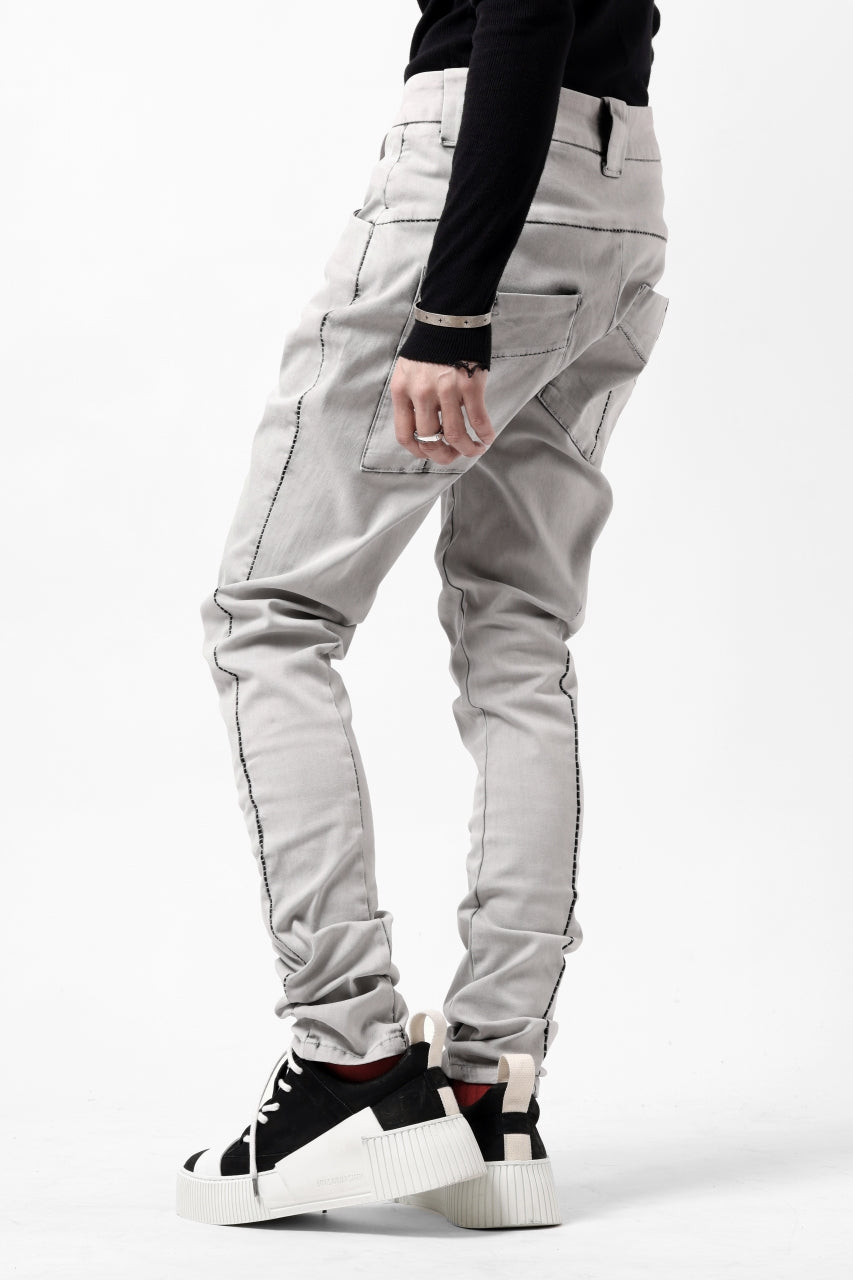 Load image into Gallery viewer, thom/krom SCAR-STITICHING DENIM PANTS / ACID BLEACH (CEMENT)