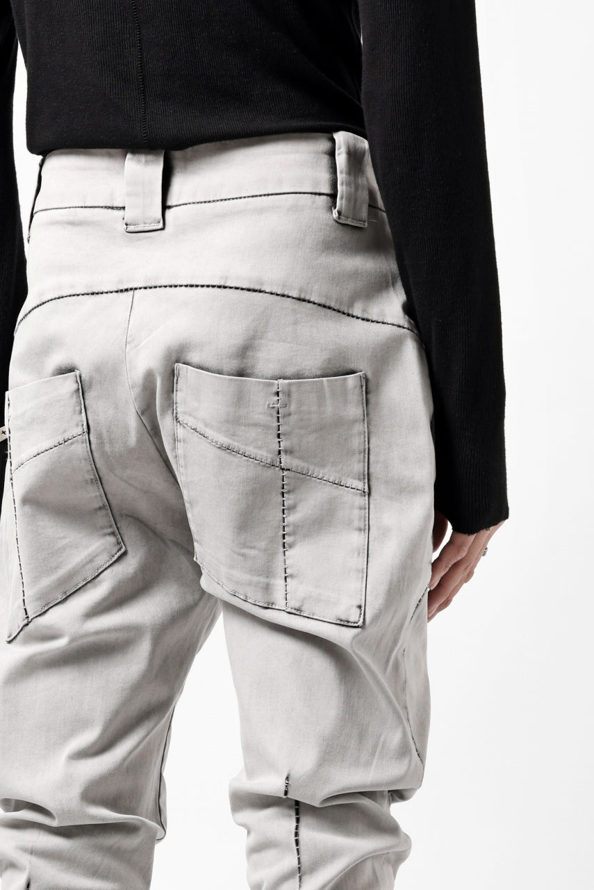 Load image into Gallery viewer, thom/krom SCAR-STITICHING DENIM PANTS / ACID BLEACH (CEMENT)