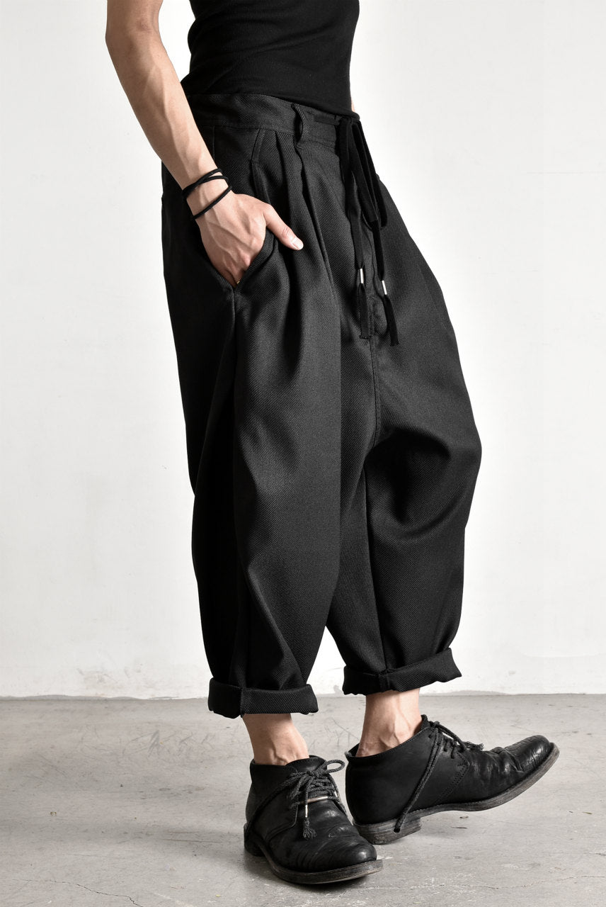 画像をギャラリービューアに読み込む, N/07 "MAUSK Detail" Three Dimensional Wide Tuck / Dart Cropped Pants #2 (BLACK)