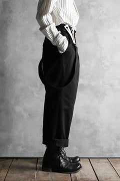 画像をギャラリービューアに読み込む, KLASICA GRIOTTE 2 TUCKED WIDE TROUSERS / CHINO CLOTH (BLACK)