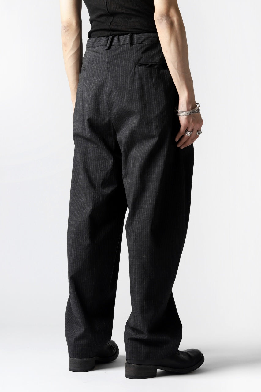 Load image into Gallery viewer, COLINA W-TUCK PANTS / WASHABLE WOOL TROPICAL (STRIPE)