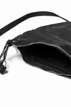 Load image into Gallery viewer, ISAMU KATAYAMA BACKLASH 2WAY BAM BAG / Italy Shoulder Object Dyed (BLACK)