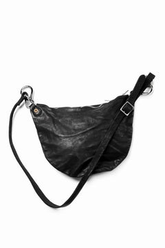 Load image into Gallery viewer, ISAMU KATAYAMA BACKLASH 2WAY BAM FLAP BAG / ITALY SHOULDER OBJECT DYED (BLACK)