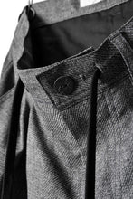 画像をギャラリービューアに読み込む, N/07 "MAUSK Detail" Three Dimensional Wide Tuck / Dart Cropped Pants #2 (GREY)