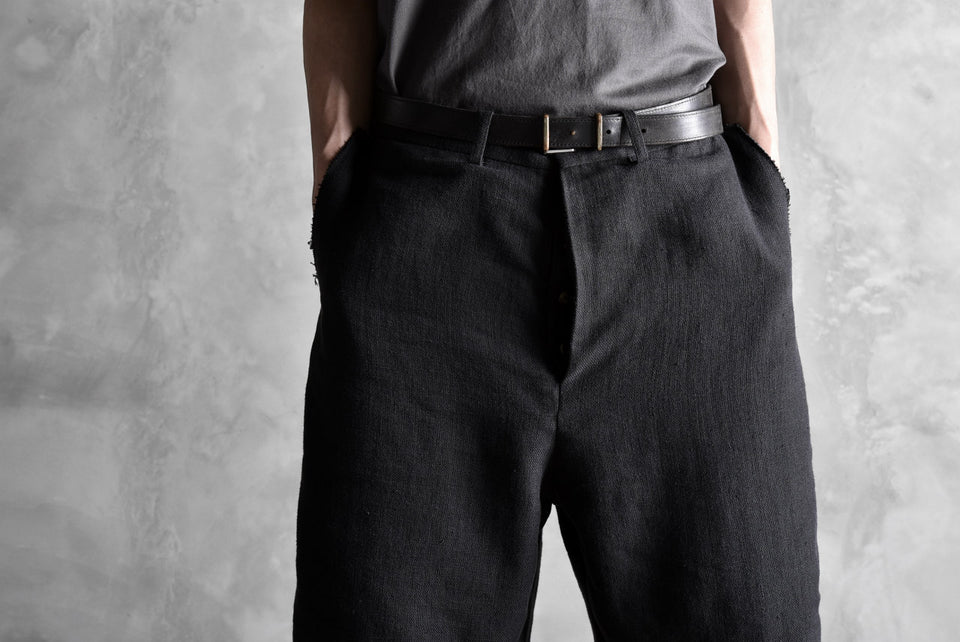 Load image into Gallery viewer, blackcrow linen-cotton woven short trousers (BLACK)